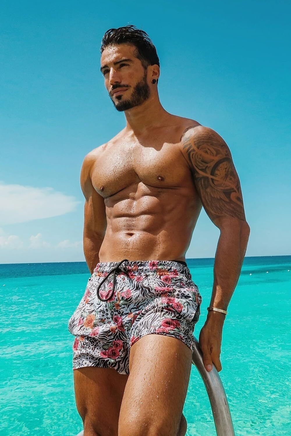 Men's Beach Shorts Bathing Suits Fashionable printed shorts