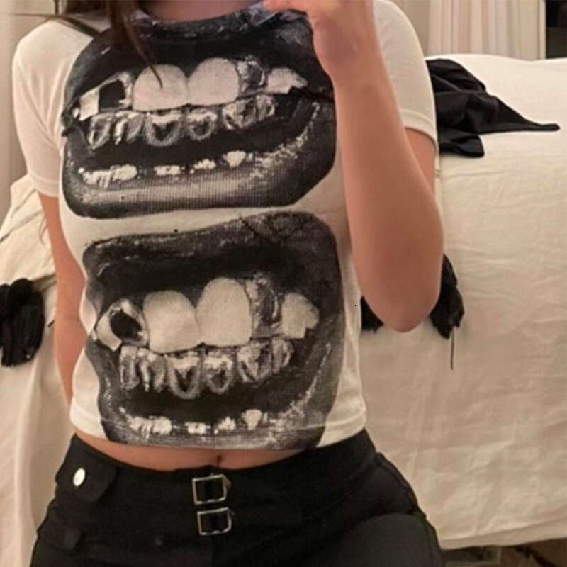 Summer Gothic women's club wholesale lip print short top 2025 new style chic and elegant clothing