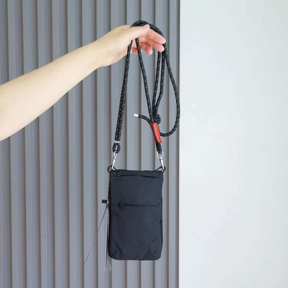Folding close fitting mobile phone men's crossbody bag trendy brand Instagram workwear Japanese style small bag casual shoulder