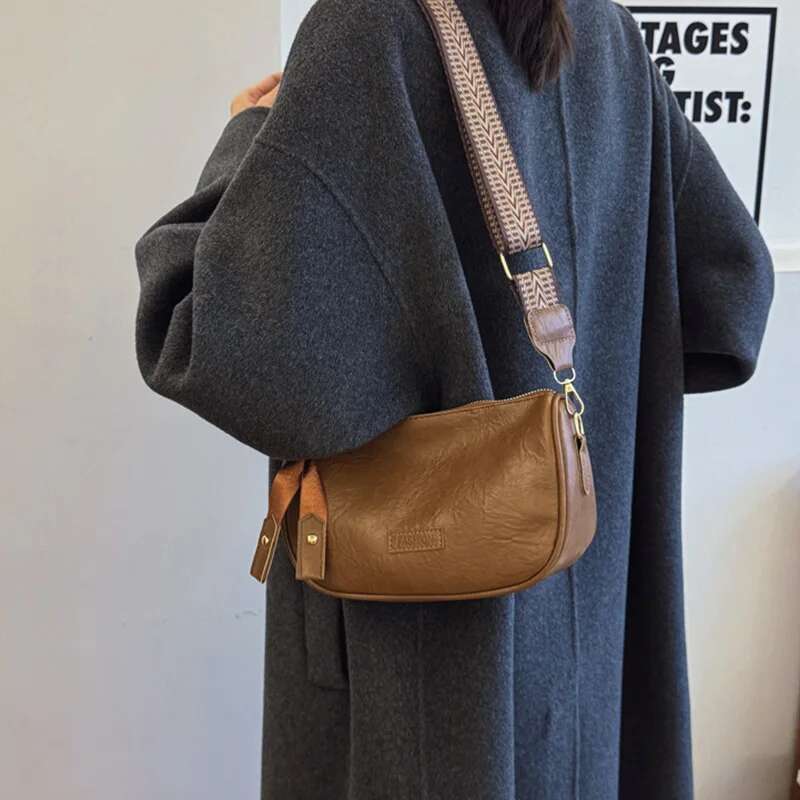 Strap Shoulder Wide Women's Daily Used, Fashion Boston Crossbody Bags Commuting, Ladies Designer Handbags For Gift Used, Fashionable handbag Comm