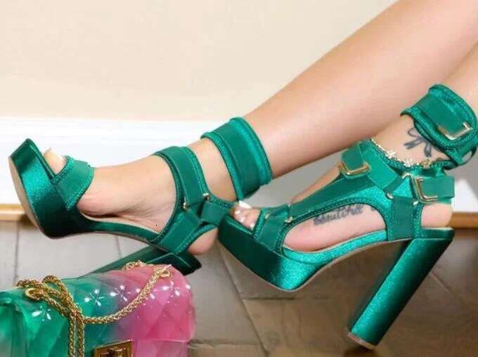 Sexy Women Platform Multi-Snakeskin Chunky Heel Sandals Buckle Strap Clasp Top Fuia Python Mixed Color Patchwork Party Sandal