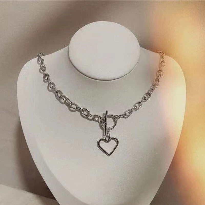 Love Pendant OT Buckle Necklace Female Instagram Network Red With The Same Collar Chain Collarbone Chain Jewelry