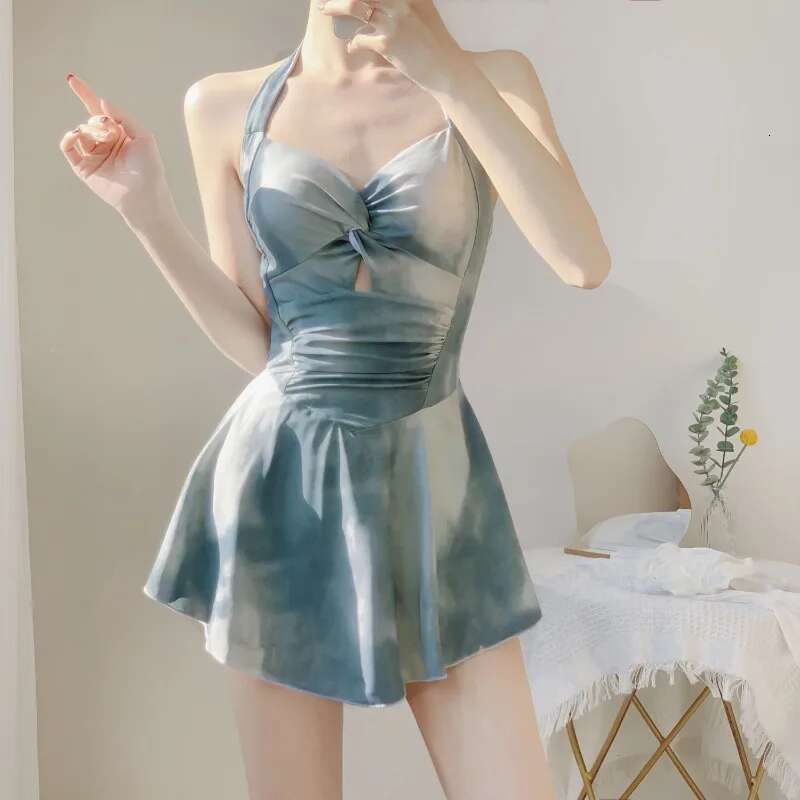 Women's one-piece swimsuit, conservative style, spicy girl style, collar skirt, belly and end coverage, new collection 2024