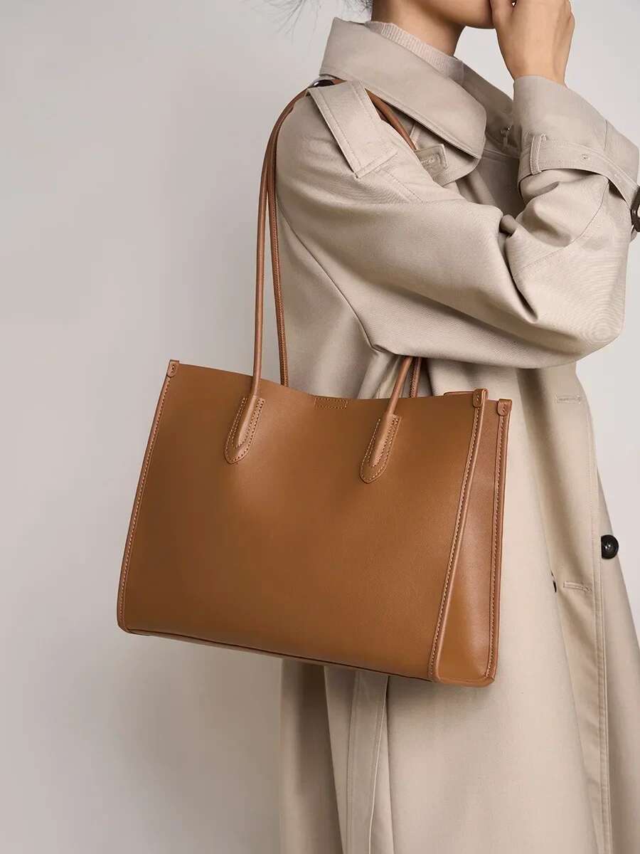 2023 Autumn New Genuine Leather Large Shoulder Bags Commute Handbags Simple Casual Totes Shopping Travel Bag Brown Black