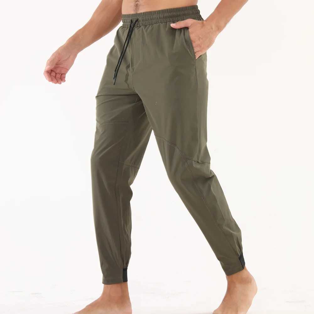 2024 New Sportswear Mens Fitness Trousers Summer Thin Loose Quick Drying Stretch Sportswear Running Training Pants W250318
