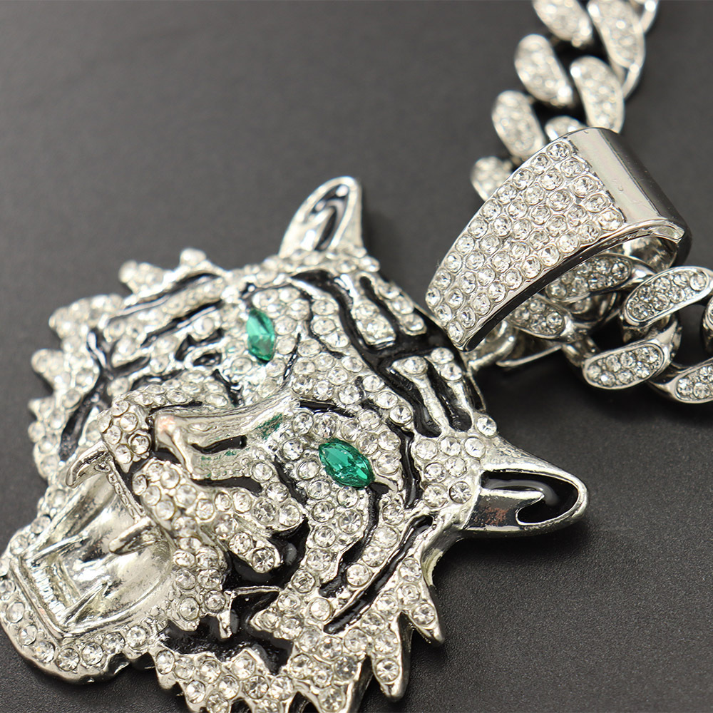 Personalized and trendy 3D full dia green eyes tiger head with encrypted Cuban chain necklace accessories pendant