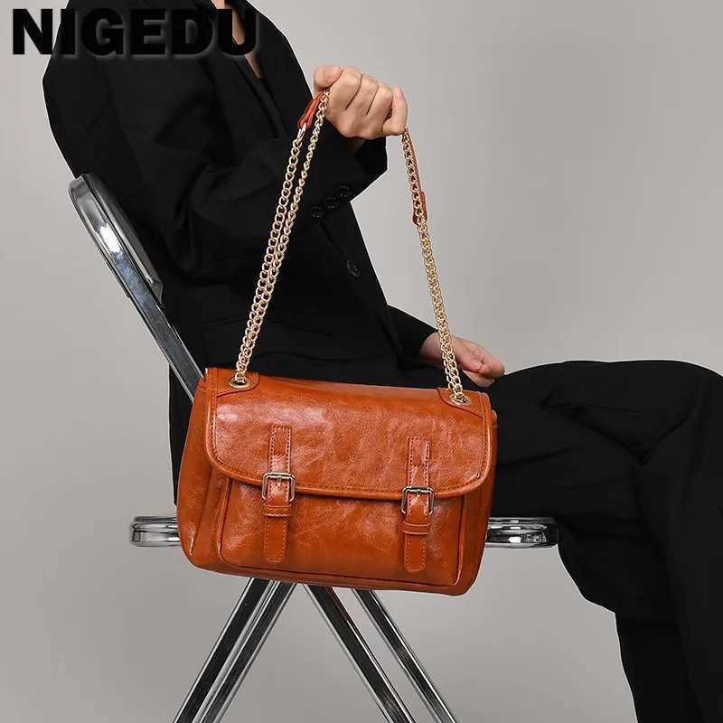 Vintage Wen Shoder Bags 2023 new Oil-cured skin chain Wan Messenger Bag Preppy sle Fem Satchel handbag bolsas brown Z250318