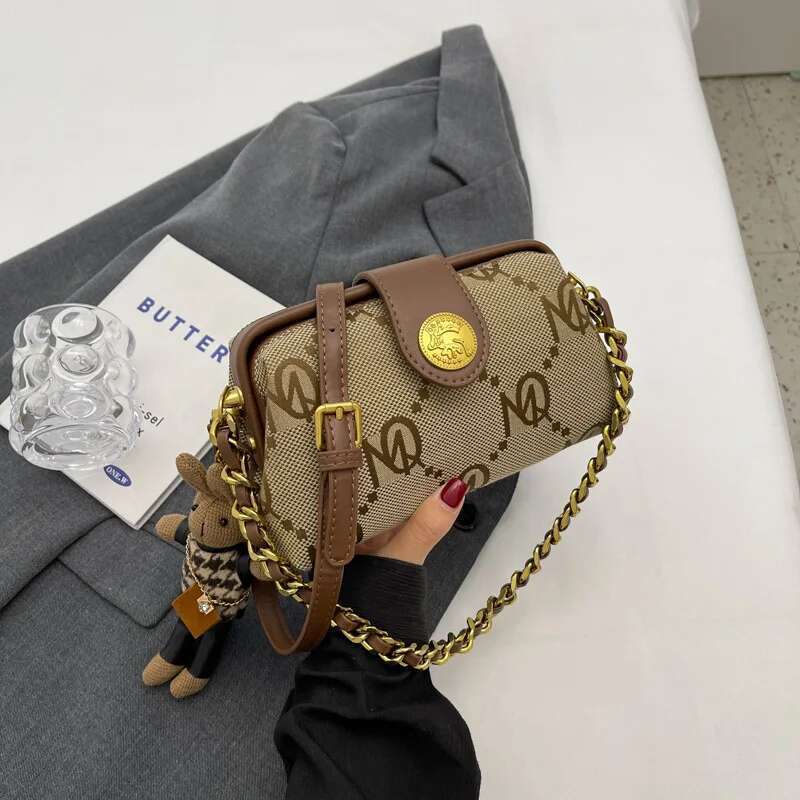 Ladies Shoulder European Bag Fashion Chain Girl Crossbody Handbag Tote Bag, Vintage Printing Pendant Decoration Canvas Material ,