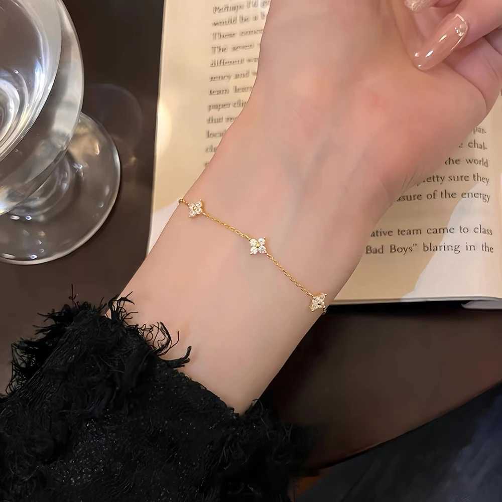 New stainless steel zircon necklace 18K gold-plated clover necklace luxury jewelry gift W250318