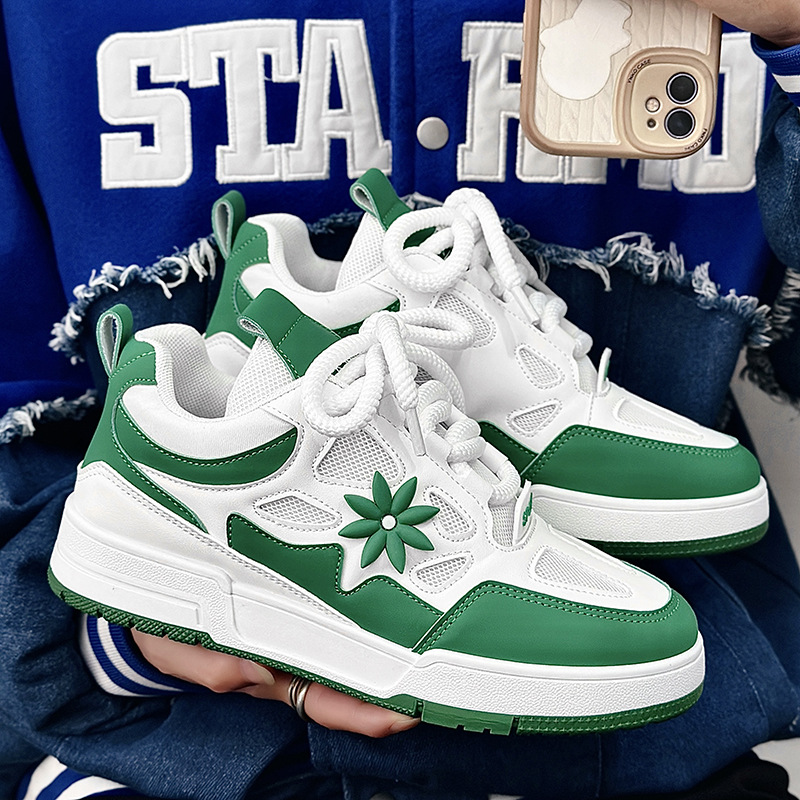 Autumn new men's shoes Korean version of fashionable shoes bread shoes men's casual shoes travel shoes sports shoes