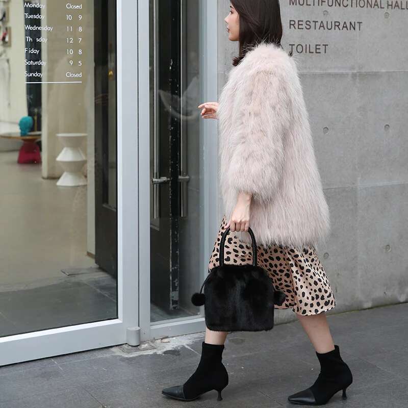 Real Mink Fur Women Party Handbag Winter Plush Ladies Clutch Crossboby Bag With String And Two Balls