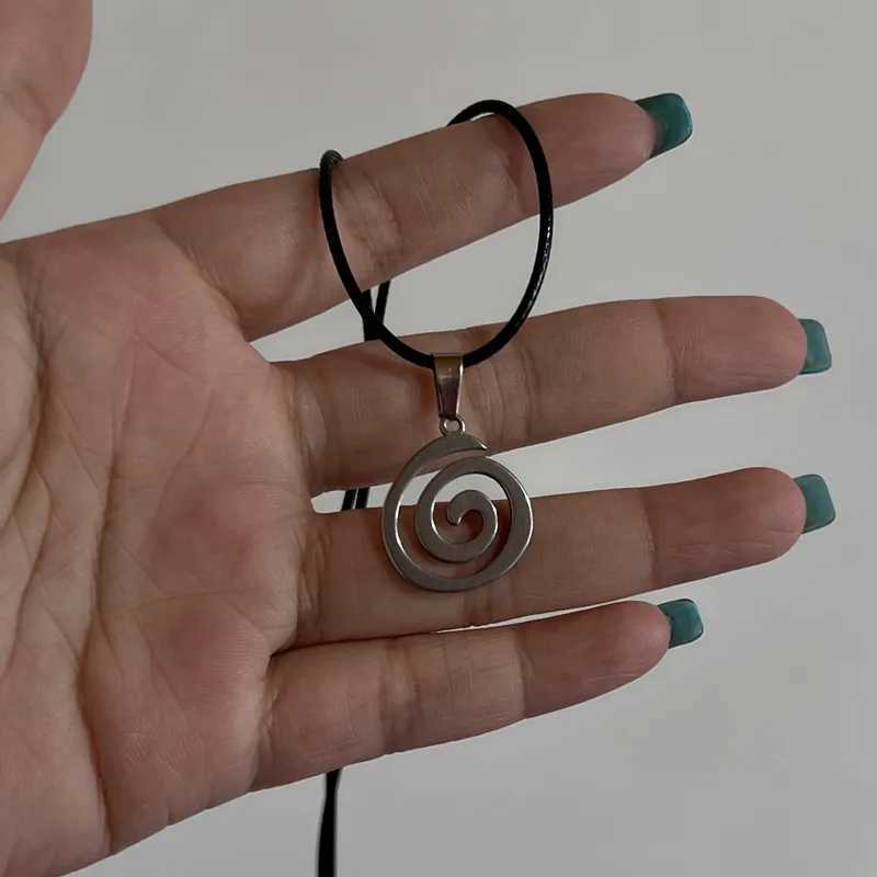 New Korean fashion hollow titanium steel star pentagonal pendant necklace suitable for women men black rope chain necklace Y2k party jewelry W250318