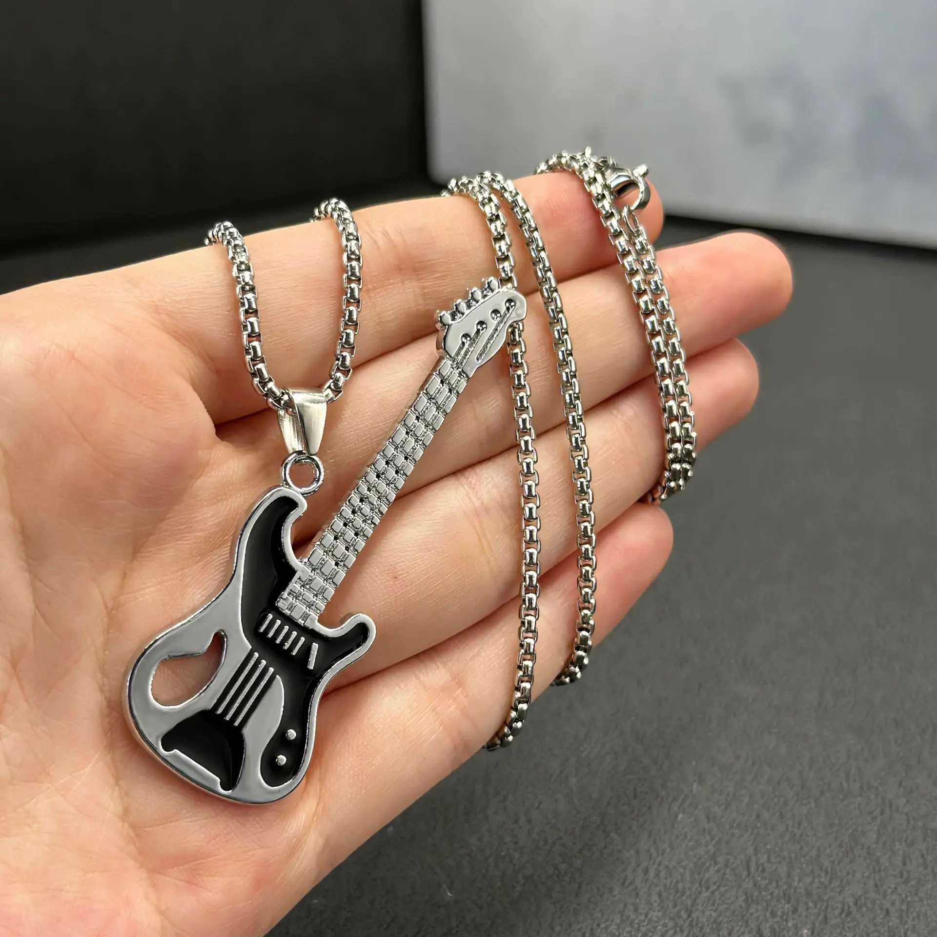 Punk style mens guitar pendant high-quality rock hip-hop personalized mens necklace fashionable jewelry W250318