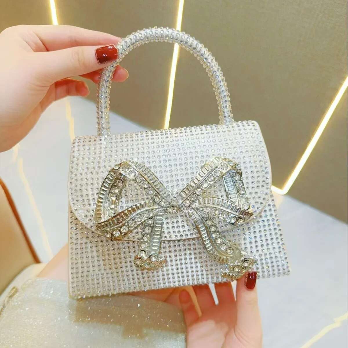 Glitter Shiny Rhies Dia Metal Bow Knot Women's Handbag Shoulder Messenger Wedding Party Clutch Purse Evening Bag