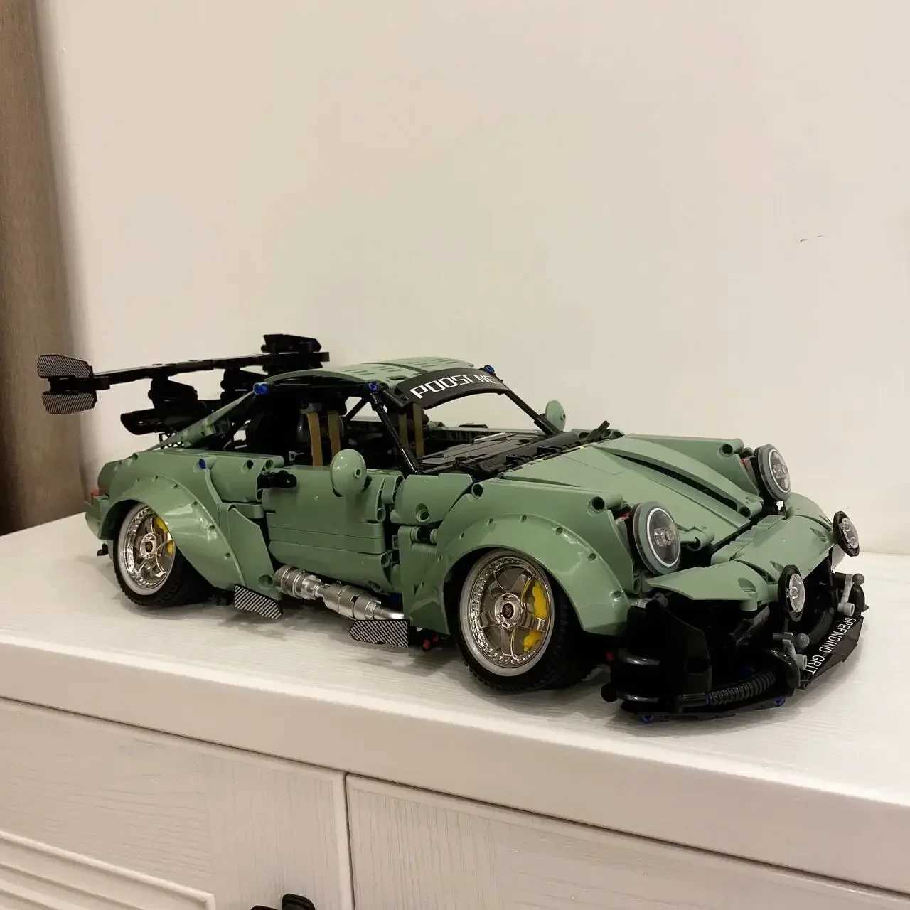 2435pcs technology green sports car 911 RWB wide body low car model boys and girls toys birthday gift car building block 2025 W250318