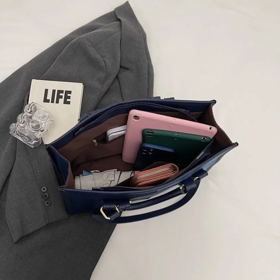 Womens large capacity handbag casual and fashionable womens spliced denim handbag designer luxury shoulder bag womens messenger bag 250317