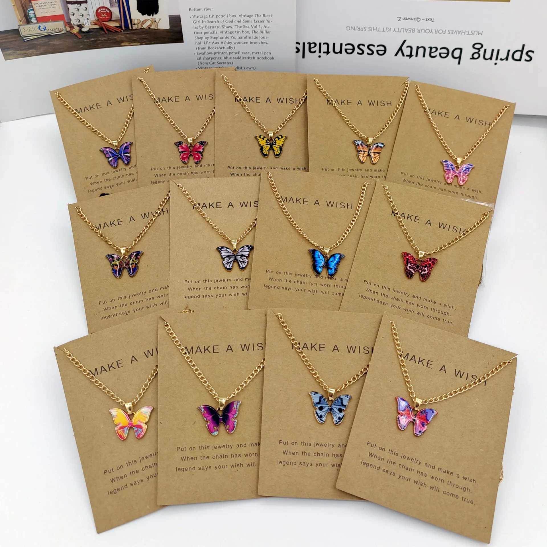 New Fashion Alloy Cute and Elegant Lucky Butterfly Beautiful Pendant Necklace Womens Fashion Jewelry Pendant W250318