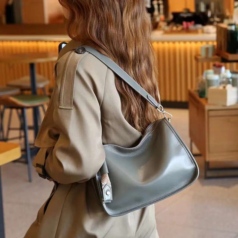 2024 New Women Underarm Bags Female Genuine Leather Retro Crossbody Ladies Cowhide Simple Shoulder Bag Commute Handbags