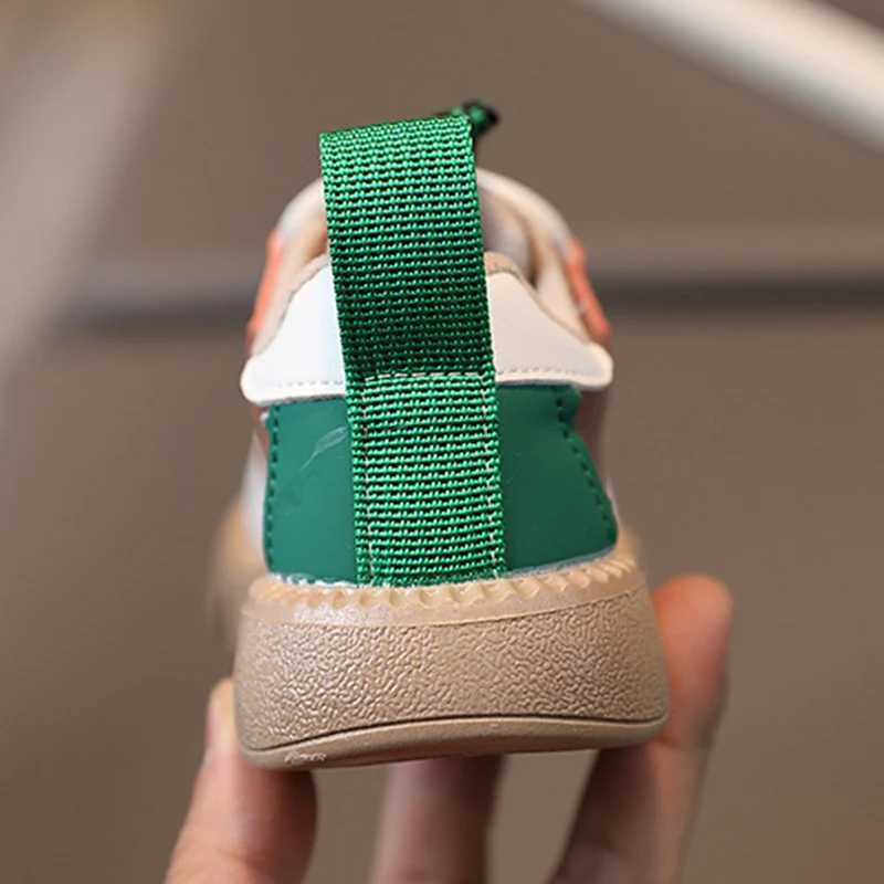 Fashionable childrens sports shoes outdoor sports running Brathable sports shoes for boys and girls childrens non slip casual shoesXJ250318