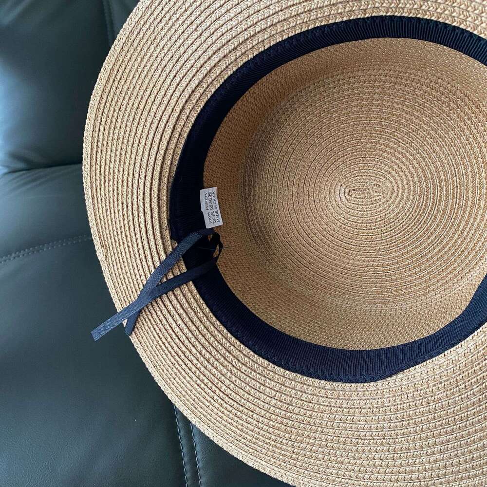 Flat top women's summer small fresh beach travel vacation sun protection and sunshade hat, polka dot flat edge grass hat