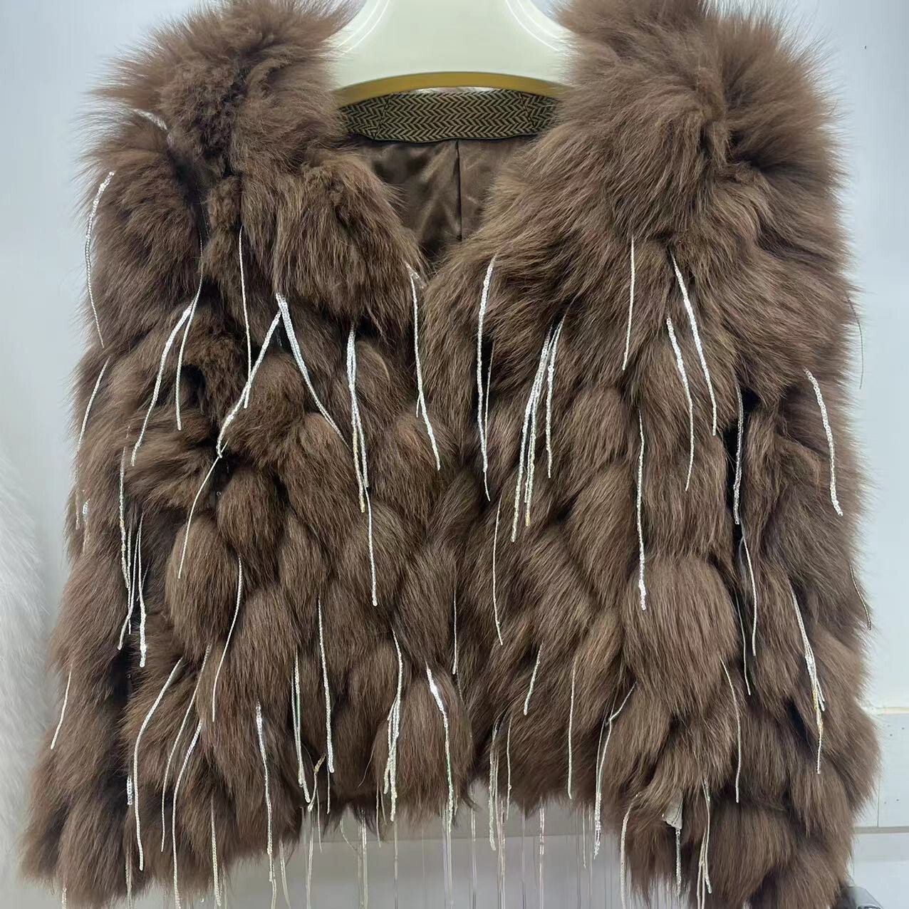 Fashionable new net red Tiktok same fox coat women's car stripe tassel short real fur grass autumn and winter