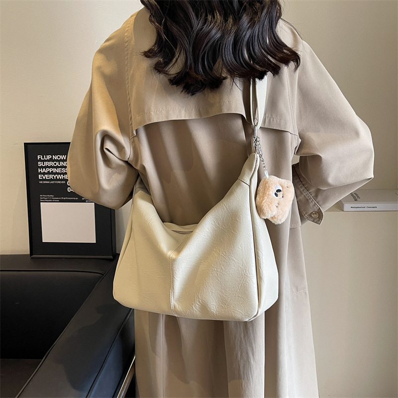 Large Capacity For Women S New High End Feel Maillard Commuting Shoulder Autumn And Winter Popular Crossbody Tote Bag Shoulder Bags