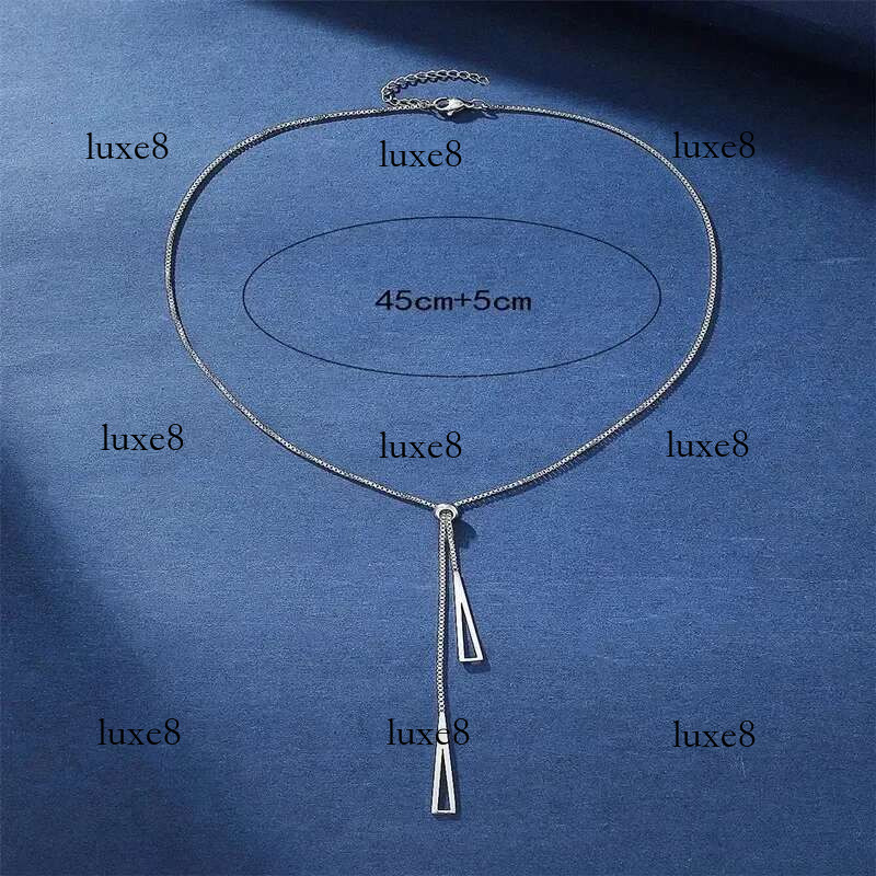 Metal Style Sier Color Triangle Pendant Necklace Fashionable Simple Charm Y Lariat Necklaces for Women Boho Minimalist Jewelry