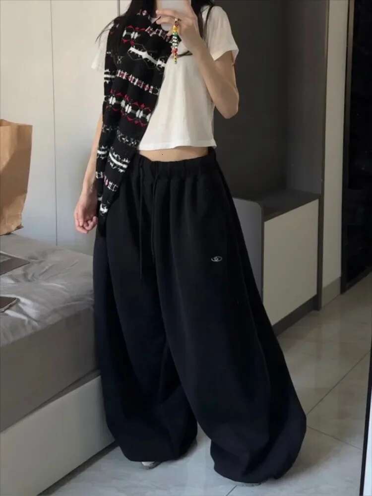 HOUZHOU Vintage Black Baggy Sweatpants Oversize Woman Korean Style Jogger Pants High Quality Haruku Streetwear Trousers Winter