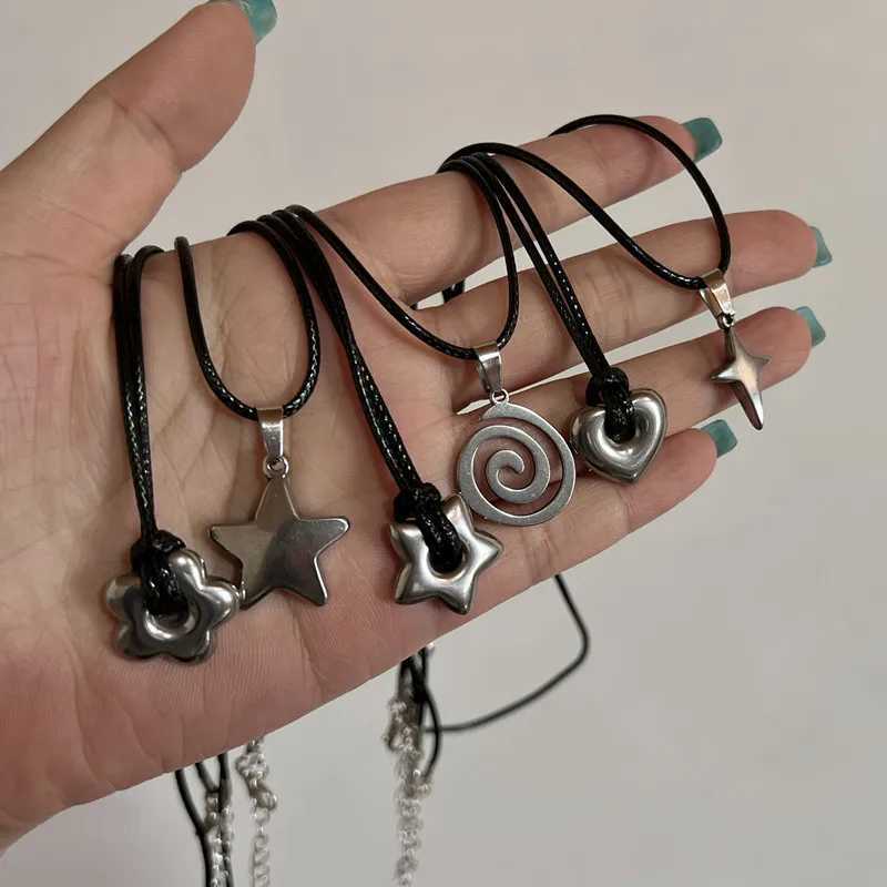 New Korean fashion hollow titanium steel star pentagonal pendant necklace suitable for women men black rope chain necklace Y2k party jewelry W250318