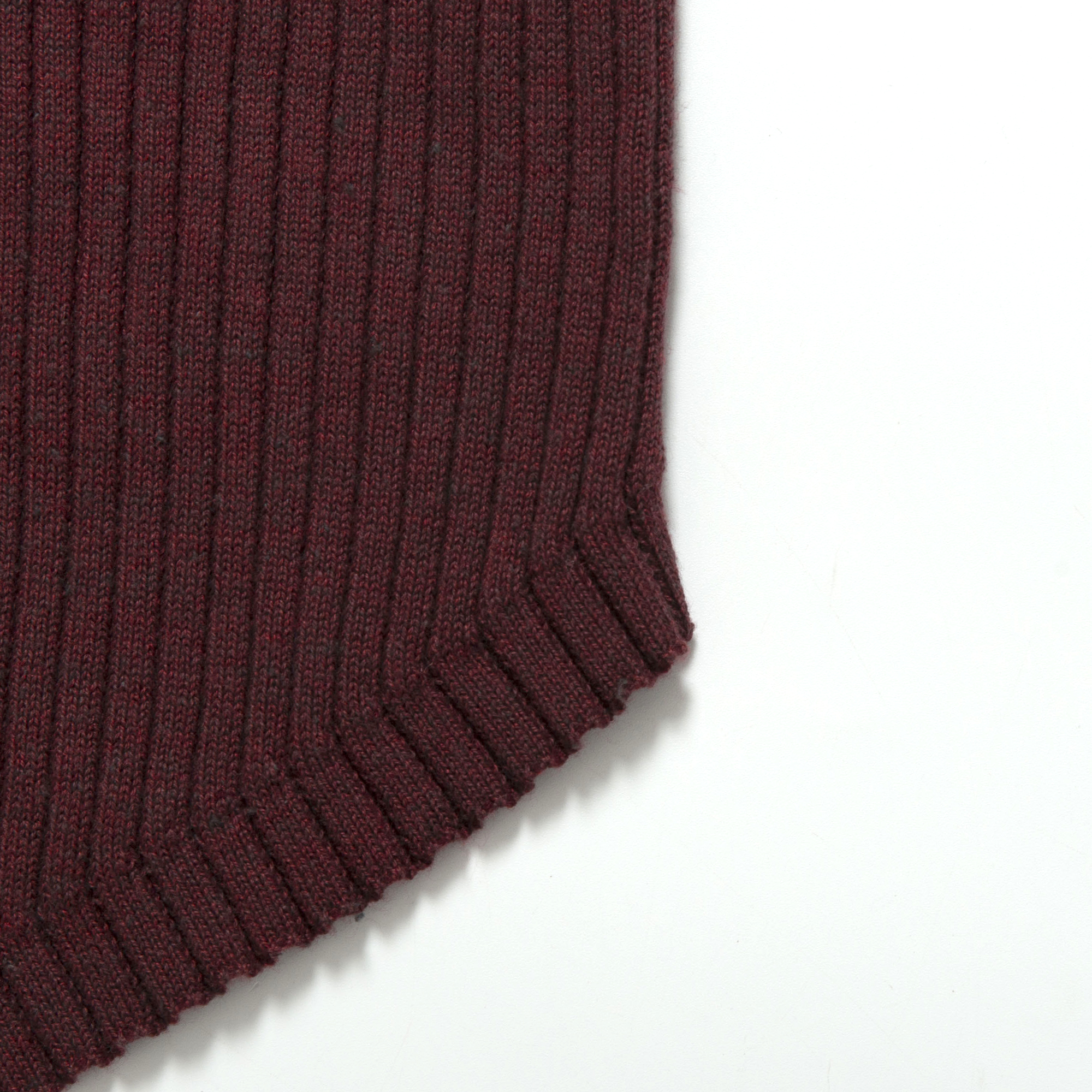 Ladies' casual long sleeved top - slim fit cut striped pattern and unique texture