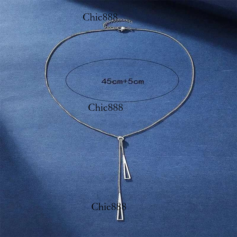Metal Style Sier Color Triangle Pendant Necklace Fashionable Simple Charm Y Lariat Necklaces for Women Boho Minimalist Jewelry
