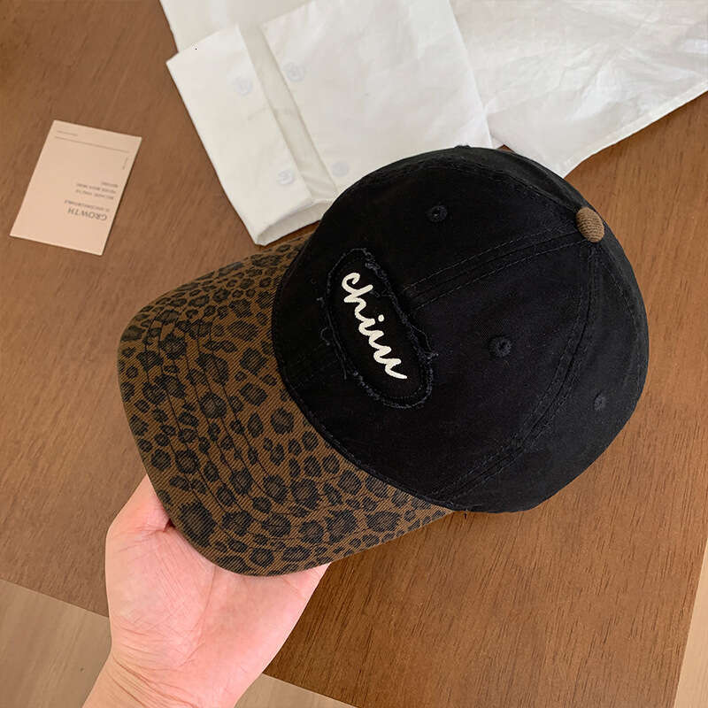 American style spicy girl leopard print baseball cap for women in summer, versatile sun protection, color blocking, big head circumference, face enhan