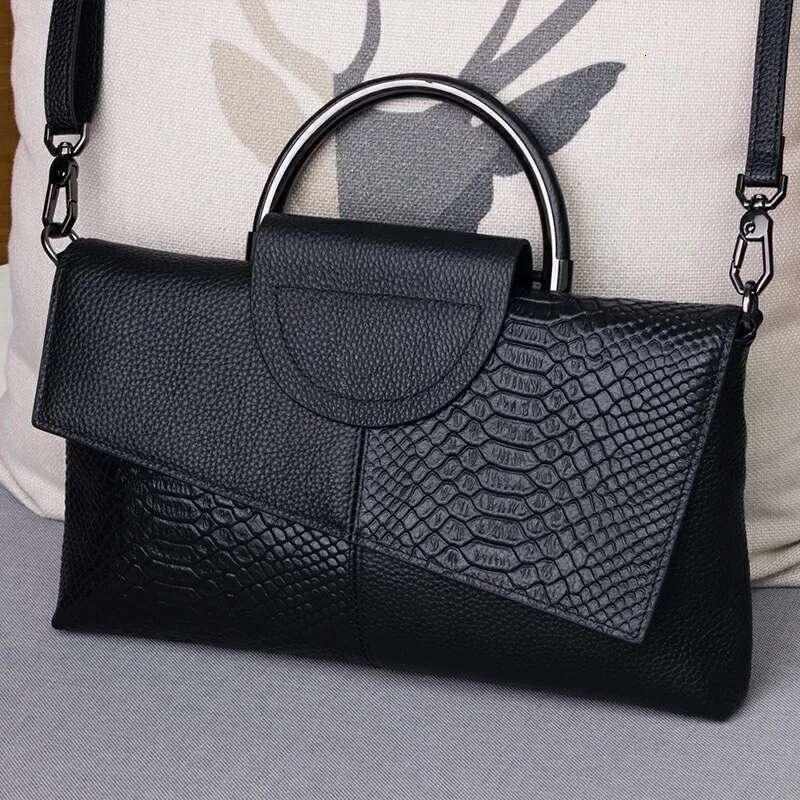 2022 Brand Design Genuine Snake Print Handbag Fashion Ladies Hand-Held Large Capacity Cowhide Leather Wallet