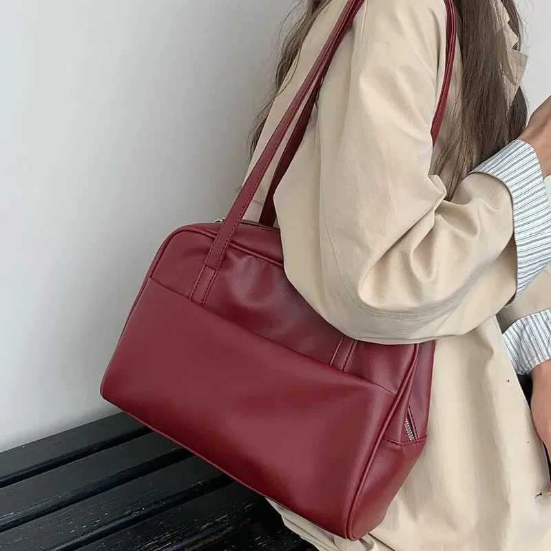 Korean style large capacity single Shoder Wens Bag Versatile Vintage Underarm Bag Autumn 2024 new handbag Y250318