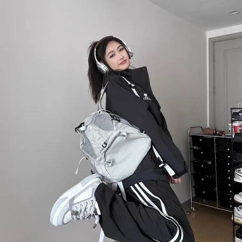 Streetwear Vintage Fashion Backpacks Casual Trendy Y2k Aesthetic Students Schoolbags Japanese Women Grunge All Match Rucksacks 250318