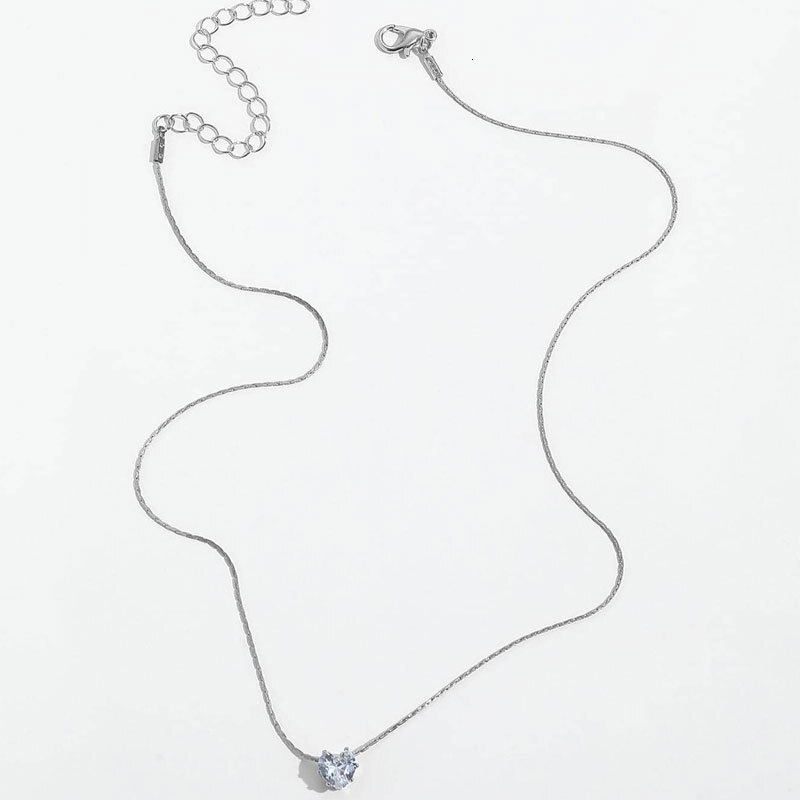 Love Pendant Necklace Women Light Luxury With Crystal Zircon Peach Heart Choker Collar Bone Chain Jewelry