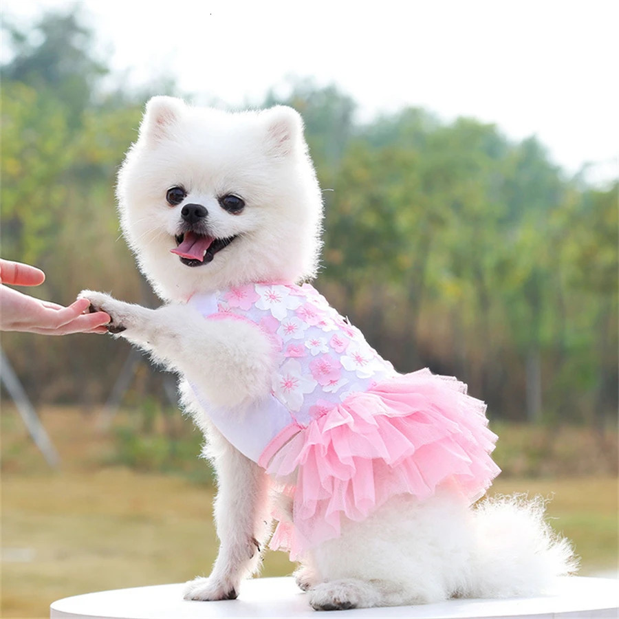 Suitable for small breeds of floral dog clothing woven polyester style breathable pet suitable dogs and cats very toys M 250318