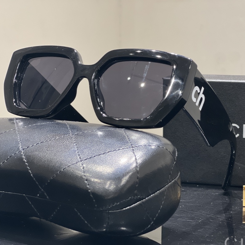 Designer Sunglasses 9090 women Classic Eyeglasses Goggle Outdoor Beach Sun Glasses For Man Womans mens Mix Color Optional signature Frosted Mirror Frame