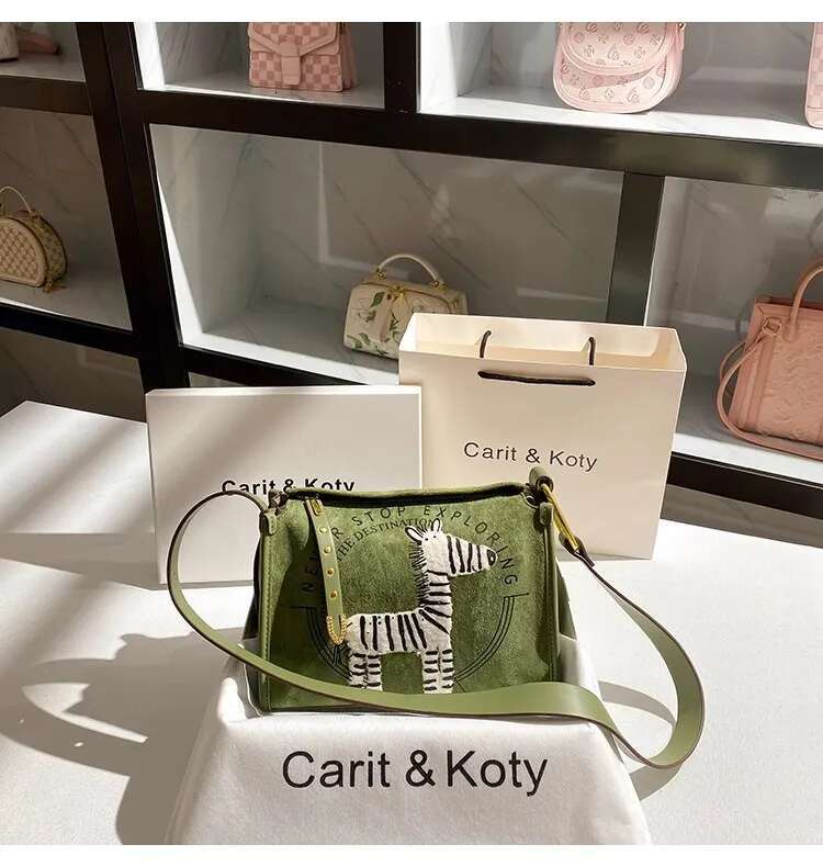 High Quality Cute Cartoon Pillow Autumn Fashion Veet Women's Handbag Lady Purse Shoulder Crossbody Female Casual Bag