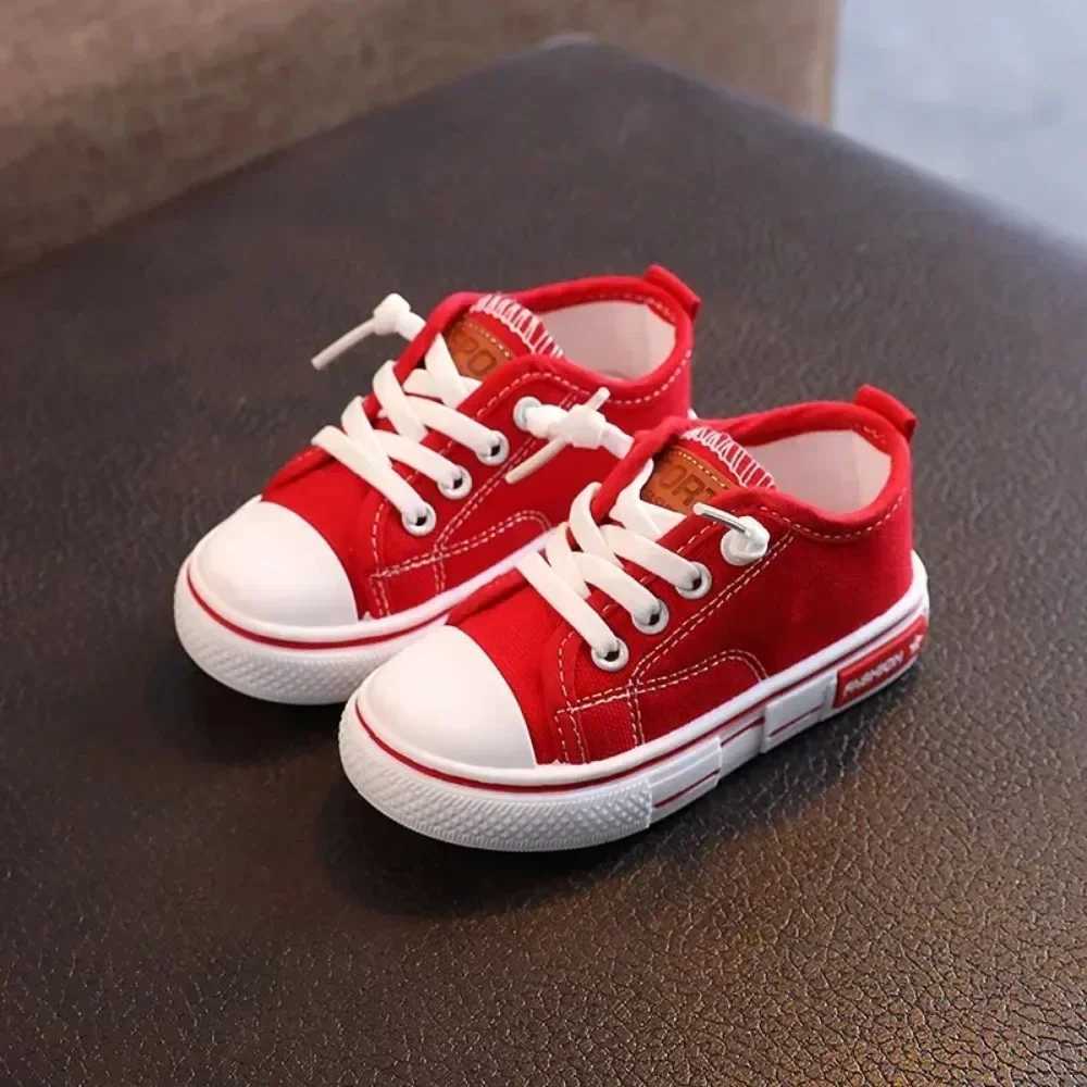 Childrens canvas shoes spring and autumn sports shoes boys casual sports running shoes girls breathable soft soled childrens flat sports shoes W250318