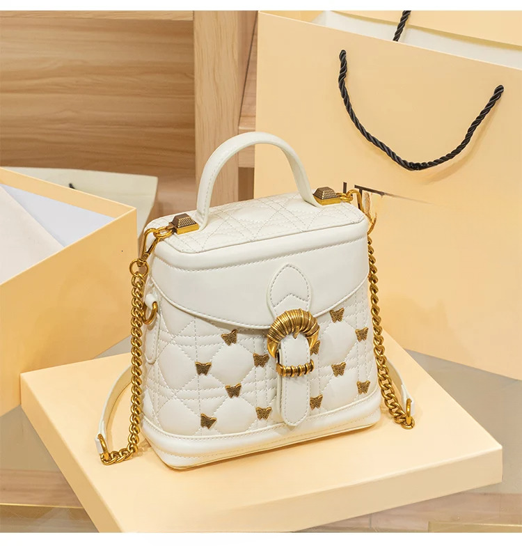 2025 New Women's Handbag Leather Bucket Bag High-end Light Luxury Style Designer Shoulder Crossbody Bag Handbag Wallet
