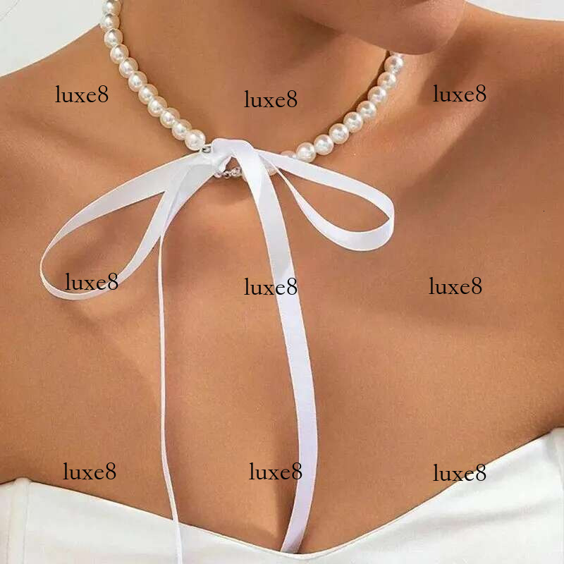 Exquisite Imitation Pearl Choker Fashionable Bow Tie Lace Up Velaet Necklace Personality Simple Jewelry For Woman