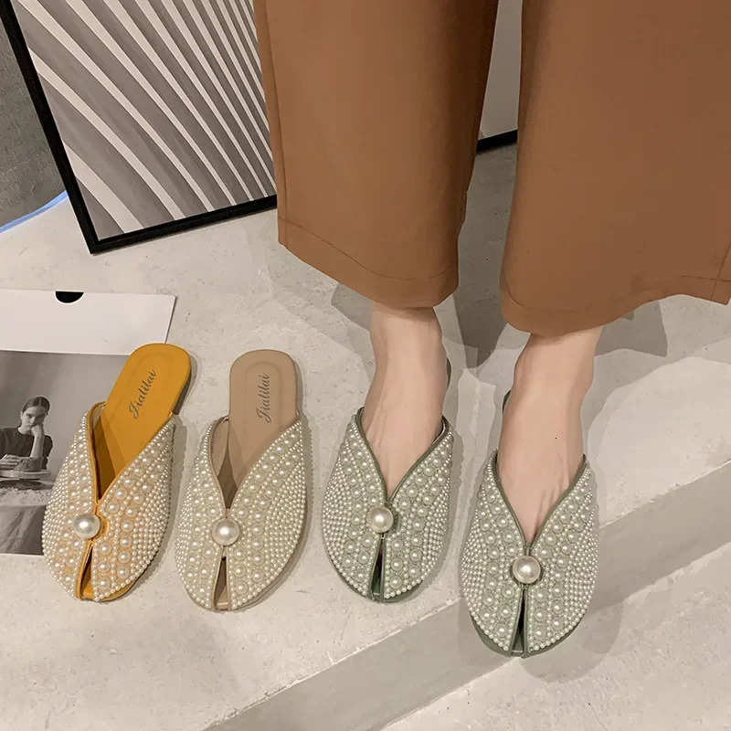 Ladies Bohemian Pearl Slippers Flat Sandals Summer Open Toe Ladies Shoes Crystal Flip Flops Wholesale 250318