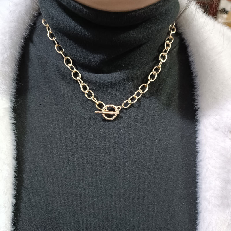 Thick Chain OT Buckle Necklace Female Light Luxury Niche Design Collarbone Chain Choker Jewelry
