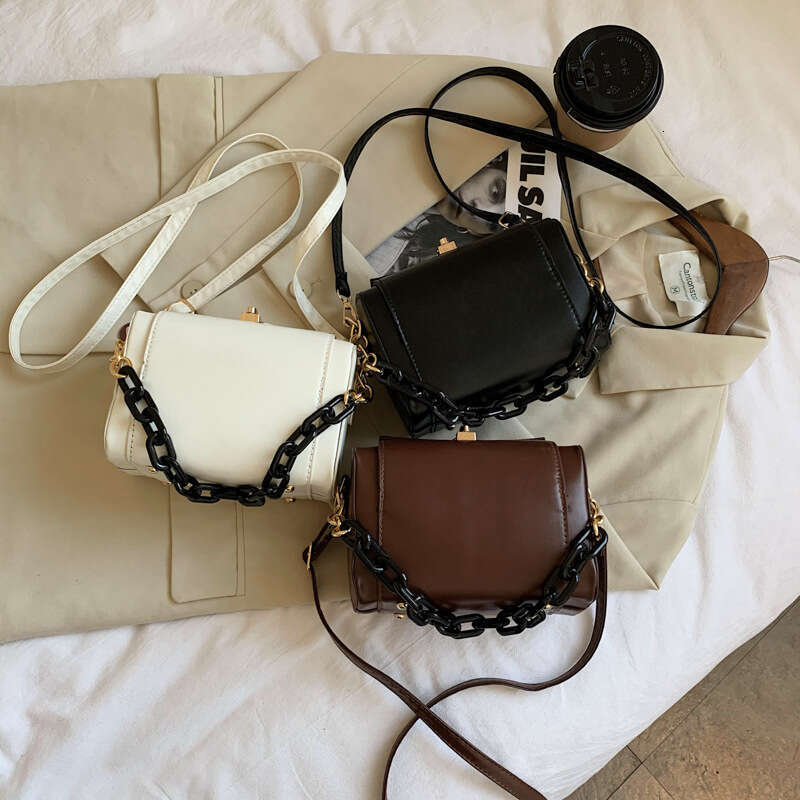 Shoulder 2023 spring new Korean version fashionable and trendy internet celebrity crossbody carrying case small square bag