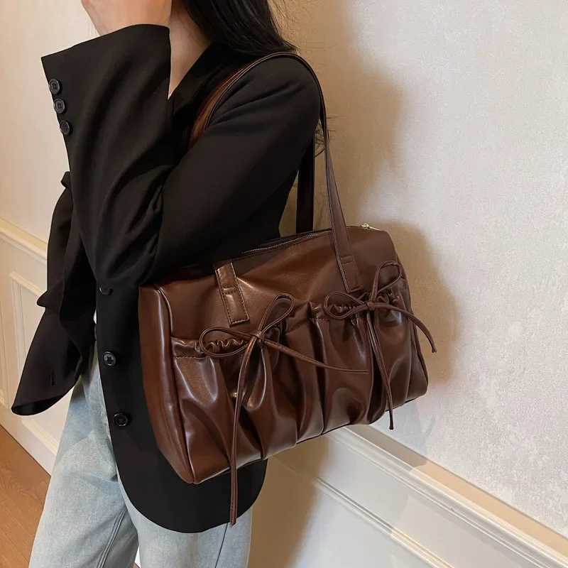 Leftside Bow Design PU leather underwear bag suitable for Wen 2025r trend new Fi Y2K handbag womens travel shoe bag Y250318