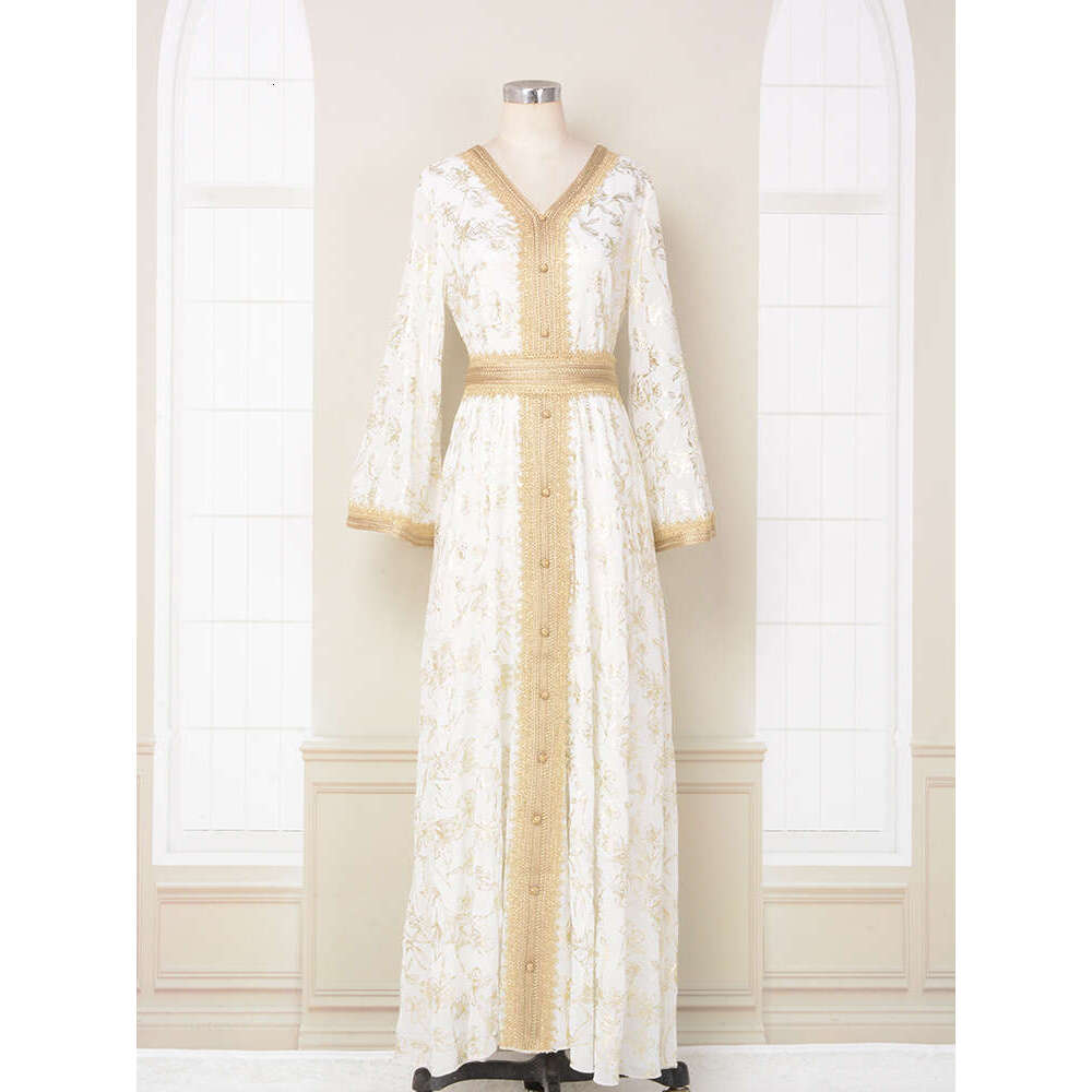Mt084 Dubai Evening Muslim Clothing Dress Bottom Grab Flower Hot Stamped Fashion Robe