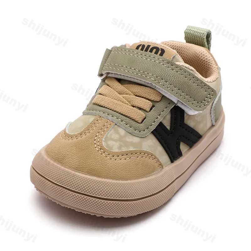 Childrens sports shoes seasonal new boys anti slip running shoes fashionable outdoor girls anti slip childrens soft soled childrens sports shoesXJ2503