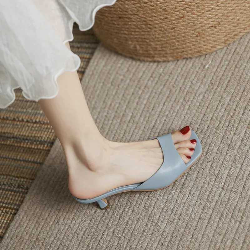 Size 34-40 High Heel Mes Sandals Soft Leather High H Summer Shoes Designed for Warm Slip Retro Open Lace Y250317