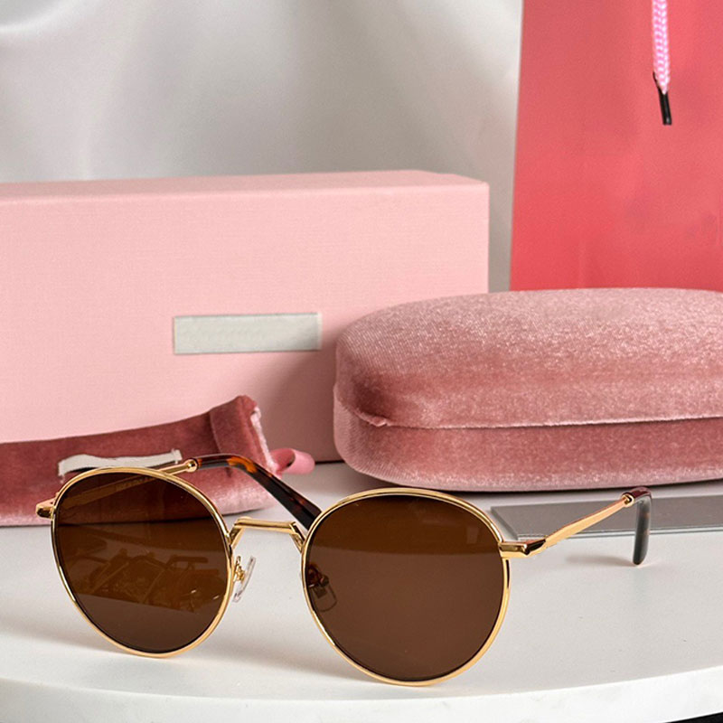 Lady Classic Round Metal Sunglasses SMU55 Designer Modern Fashion Style Metal Round Frame Womens Personalized Wearing New Sunglasses with Box